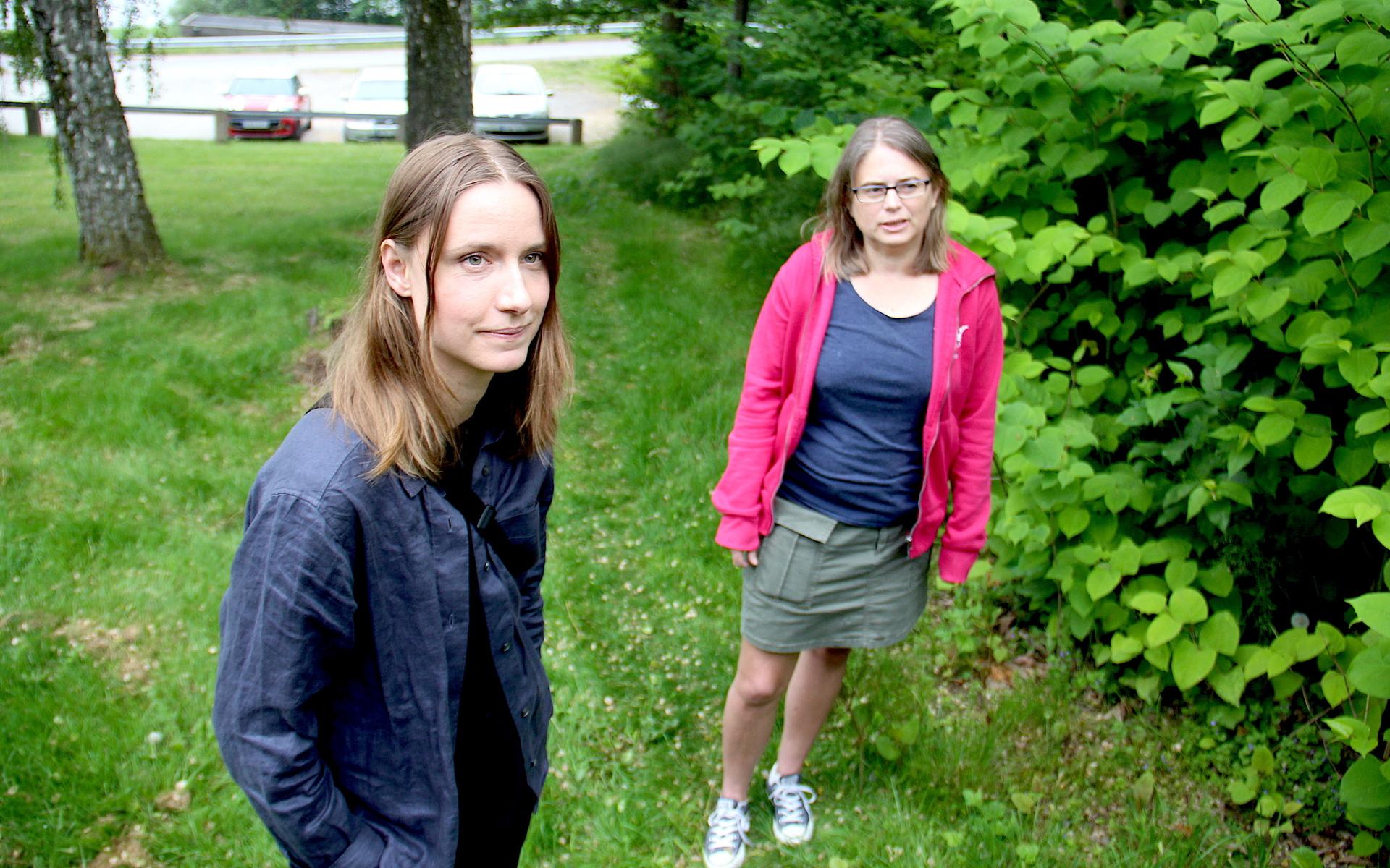 Åsa Vikner och Karin Welén känner sig oroliga över parkslidens spridning i Mölndal. 