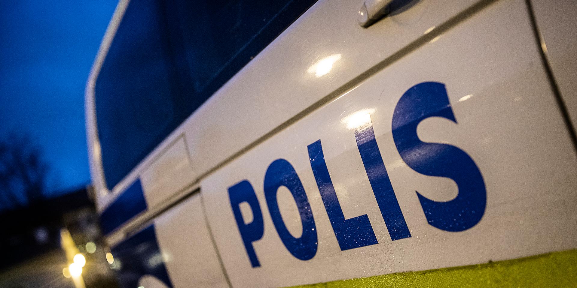 Under söndag och måndagsmorgonen har polisen i Mölndal fått in totalt fem anmälningar om klotter.