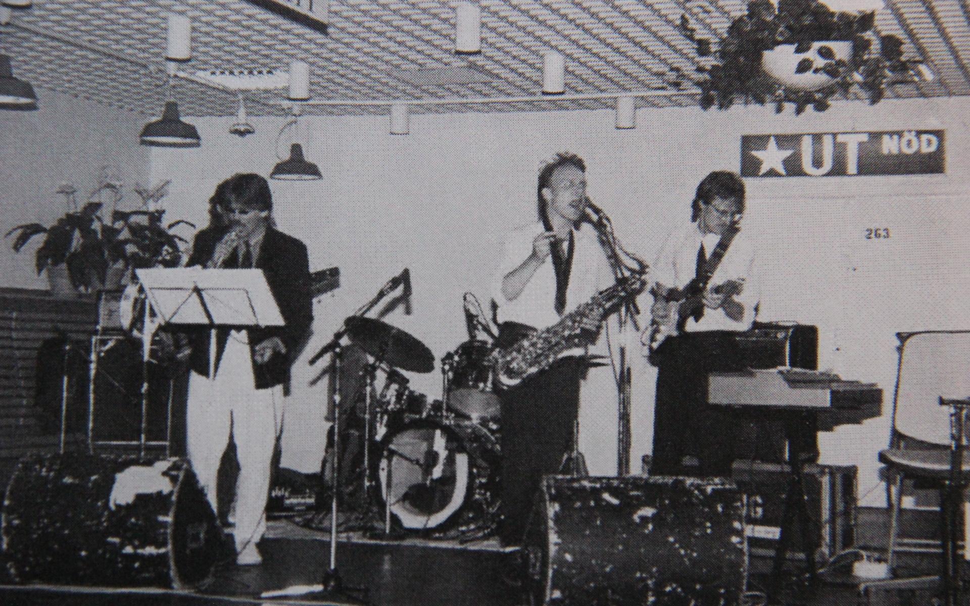 Underhållning på personalfest 1986.