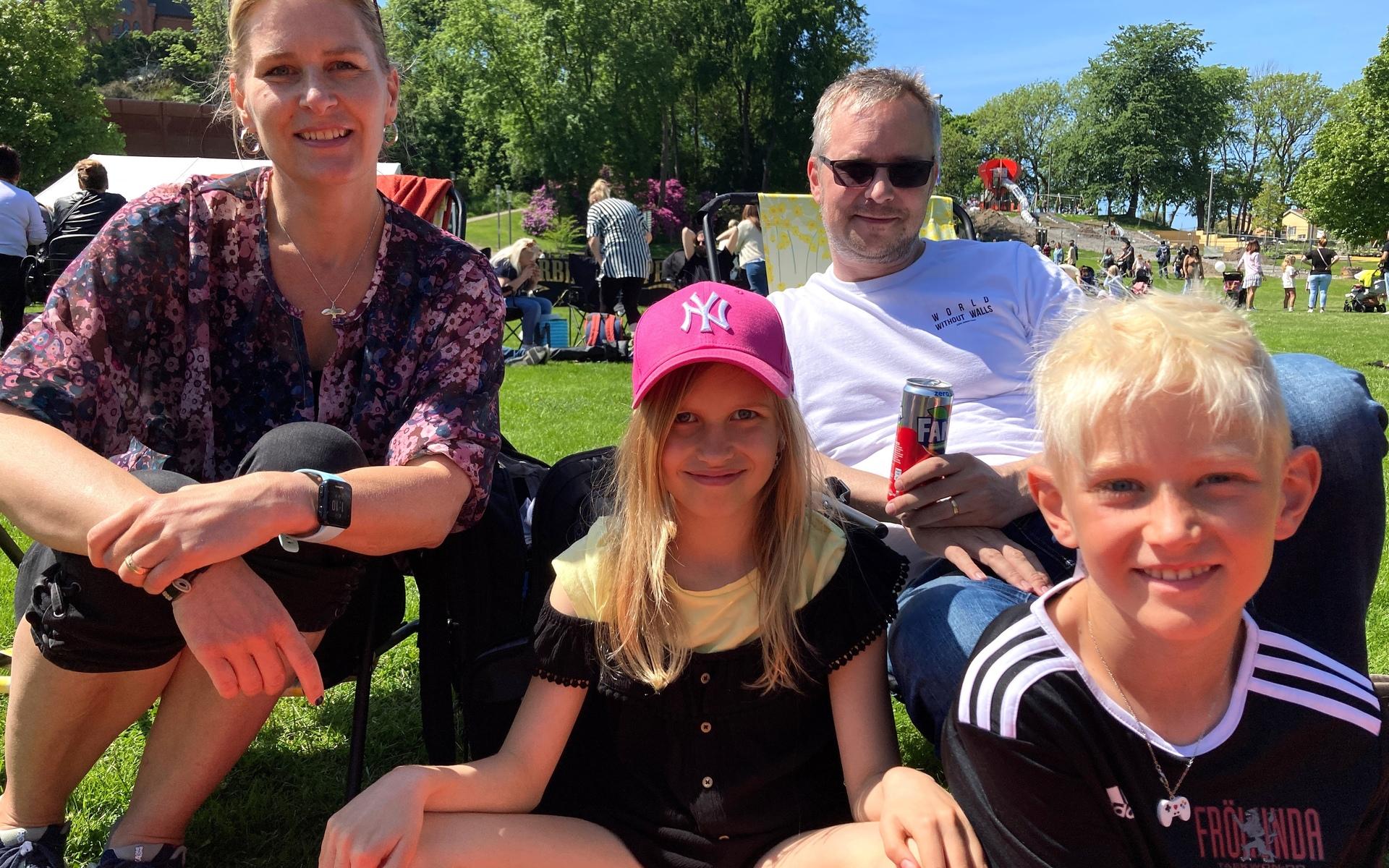 Anna, Svea, Niclas och Wille Nilsson var på plats i Stadshusparken.