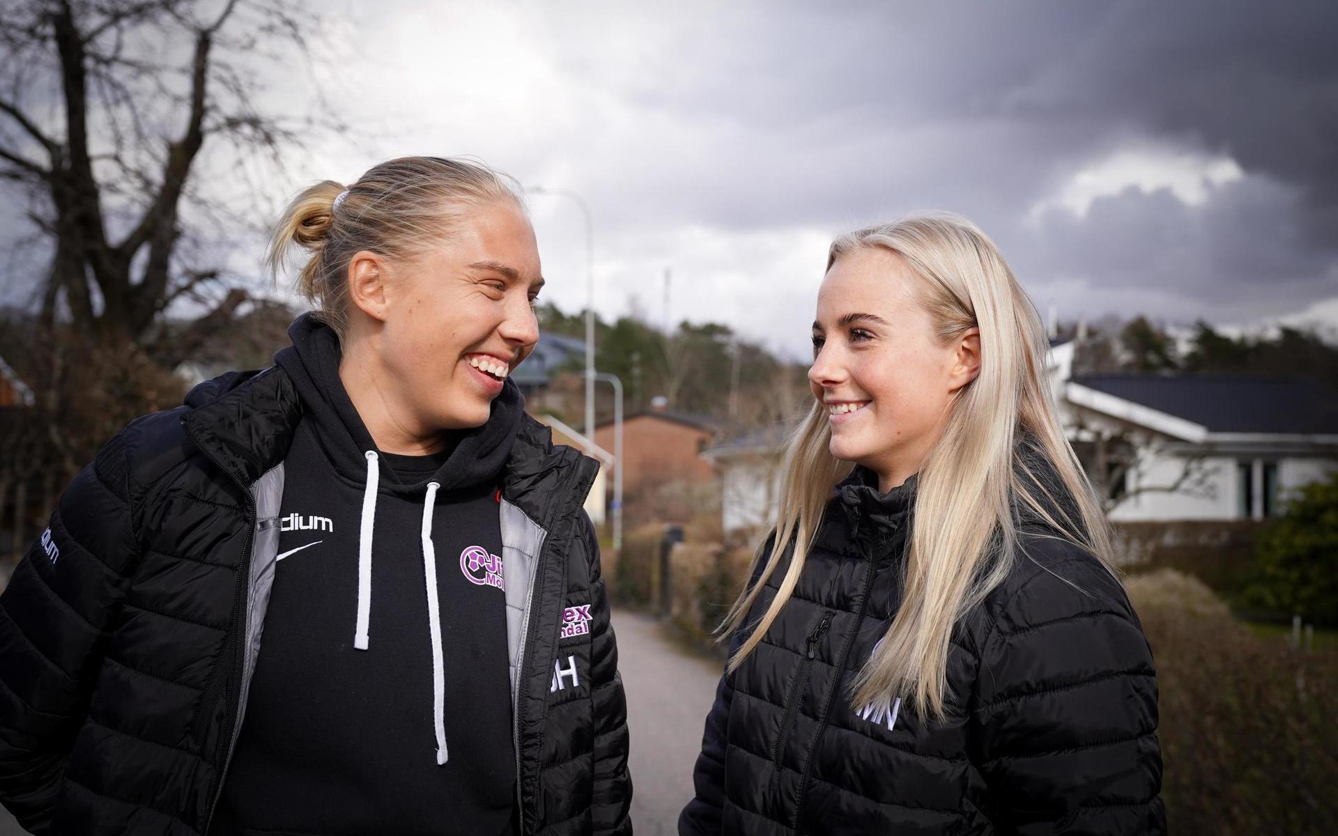 Jitexspelarna Julia Hellström och Matilda Nilsson är ansvariga för de Youtubevideor som kommer att läggas ut under säsongen. 