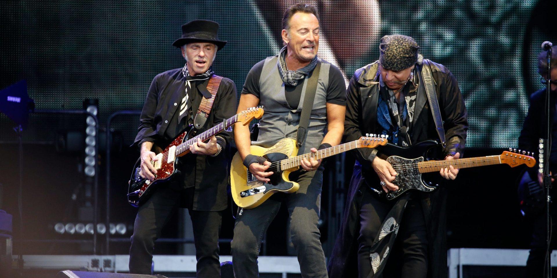 Bruce Springsteen kommer tillbaka till Göteborg. Nästa sommar blir det två spelningar tillsammans med E Street Band på Ullevi. Bilden är från Springsteens konsert 2016. 