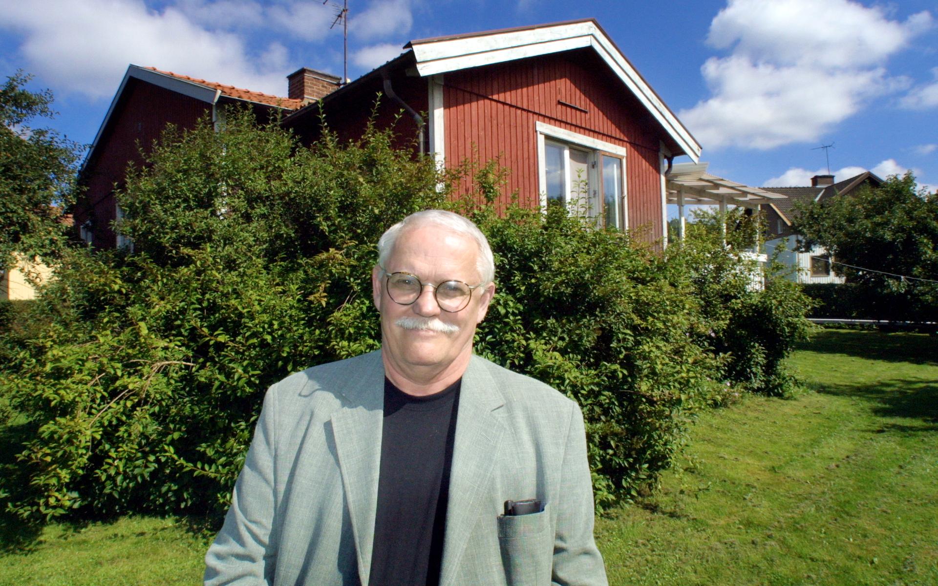 Bengt Odlöw var kommunalråd för Socialdemokraterna i Mölndal 1983–2006. Han bor fortfarande kvar i Brännås.