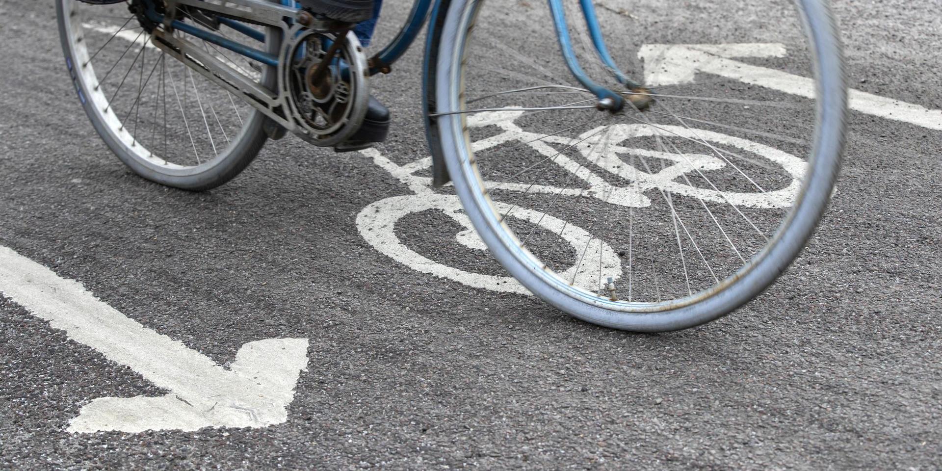I framtiden ska alla bostadsområden i Mölndal bli trafiksäkrare. Det kan handla om att anlägga nya cykelbanor, till exempel.