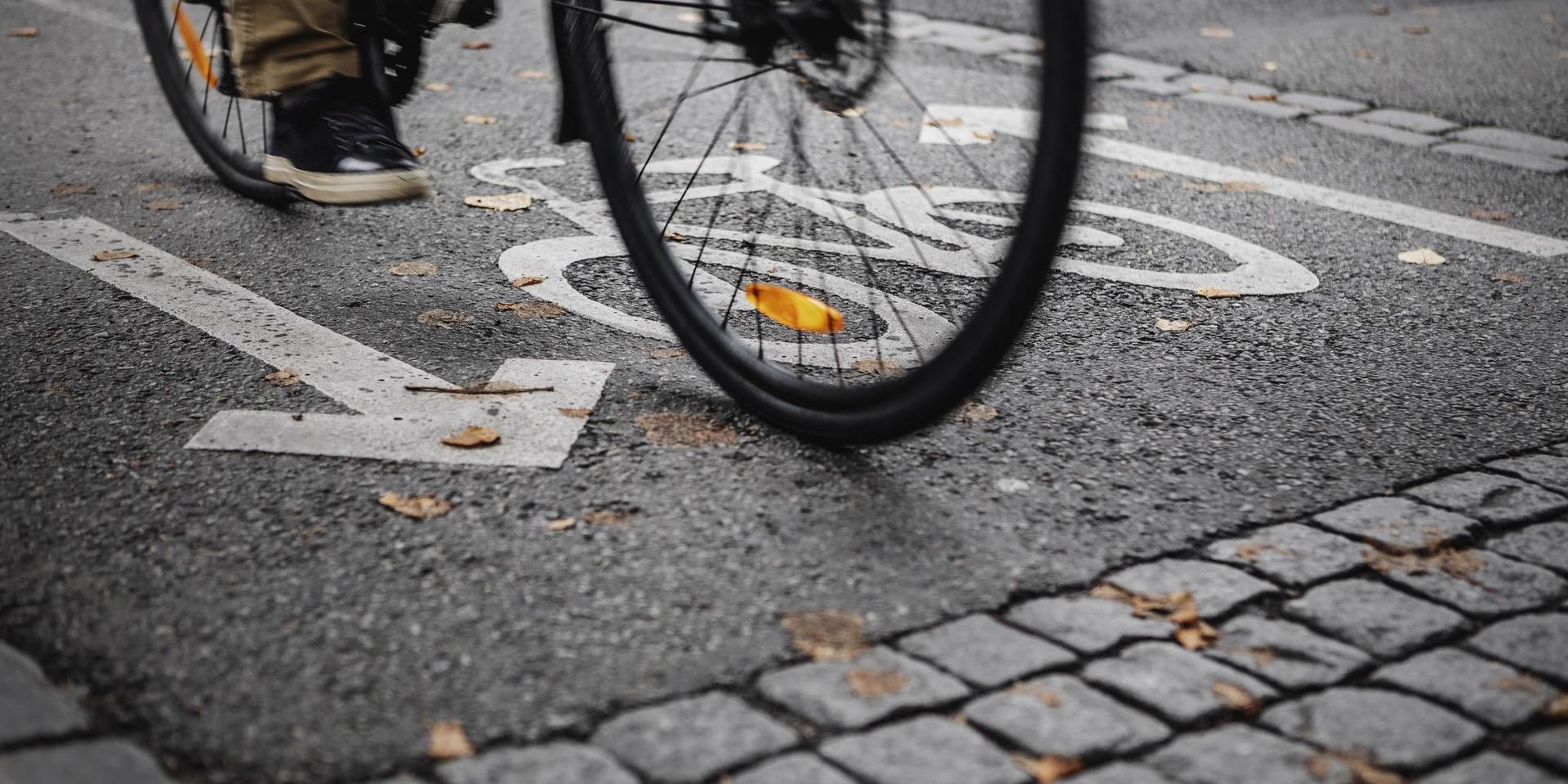 En cyklist blev påkörd på Göteborgsvägen under fredagsmorgonen.