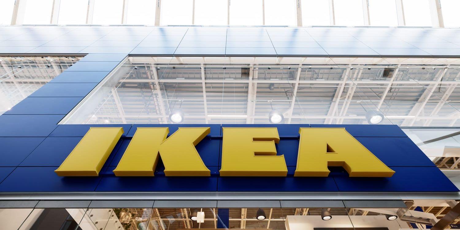 Det är oklart hur många som får gå ner Ikea skär ner på personal.