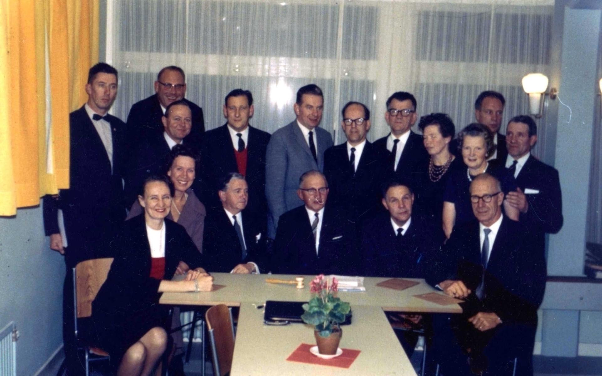 Kållereds kommunalfullmäktiges möte i matsalen 1962. 