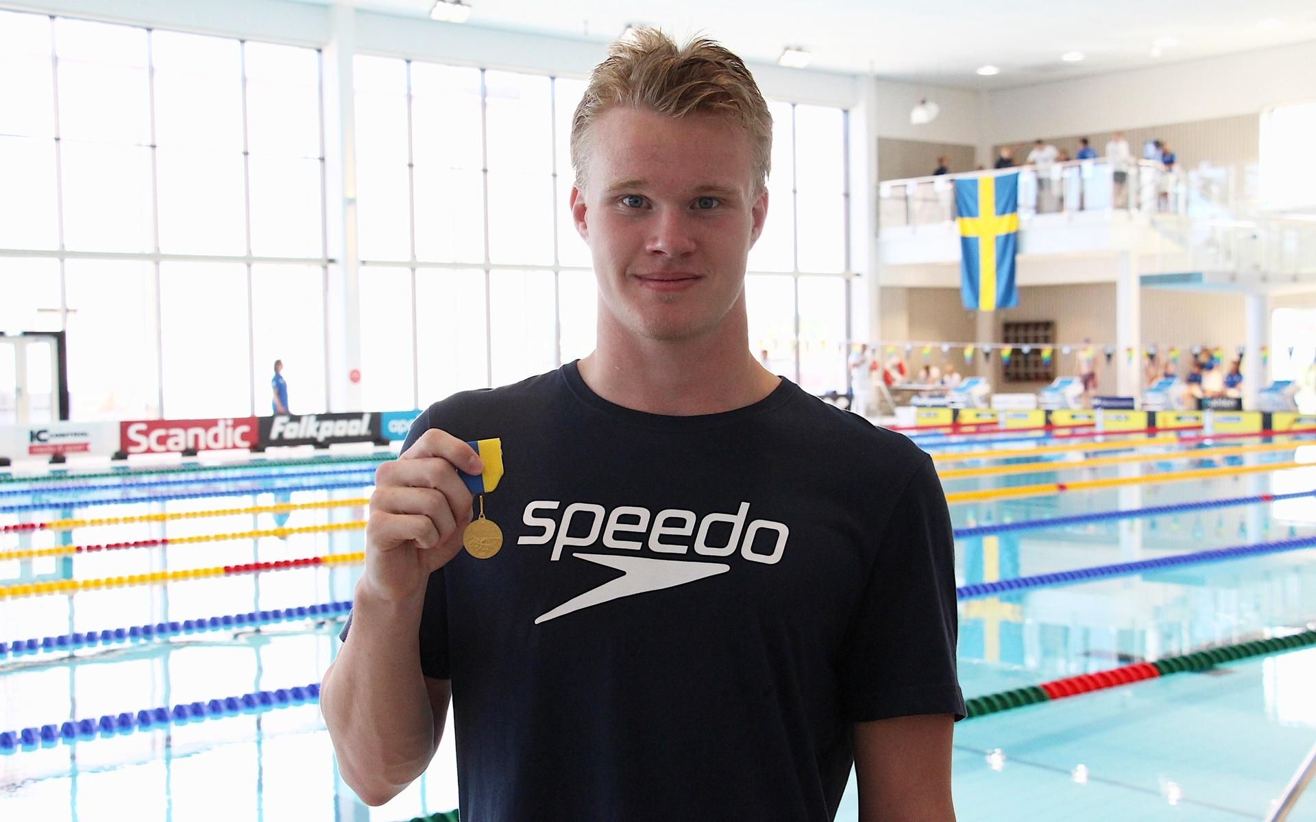 Alvin Välkki från Mölndals allmänna simsällskap tog ett individuellt guld och ett brons.