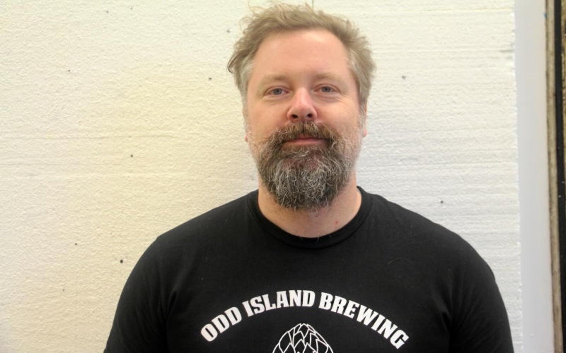 Peter Iwers, bryggare på Odd Island Brewing. 